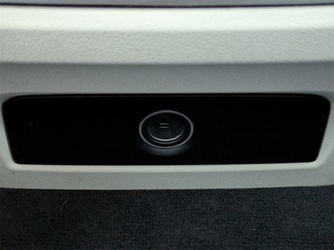 Used 2021 BMW X5 xDrive40i w/ Premium Package image 19