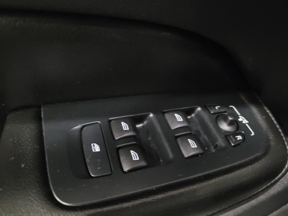 Used 2022 Volvo S60 B5 Momentum AWD/4WD image 27