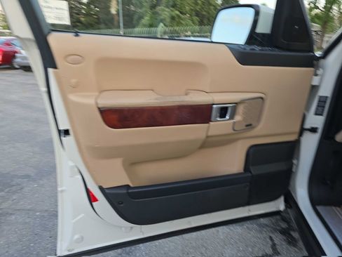 Used 2010 Land Rover Range Rover HSE LUX AWD/4WD image 12