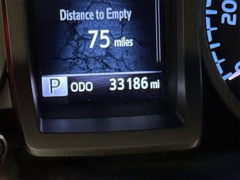 Used 2023 Toyota Tacoma TRD Off-Road image 12