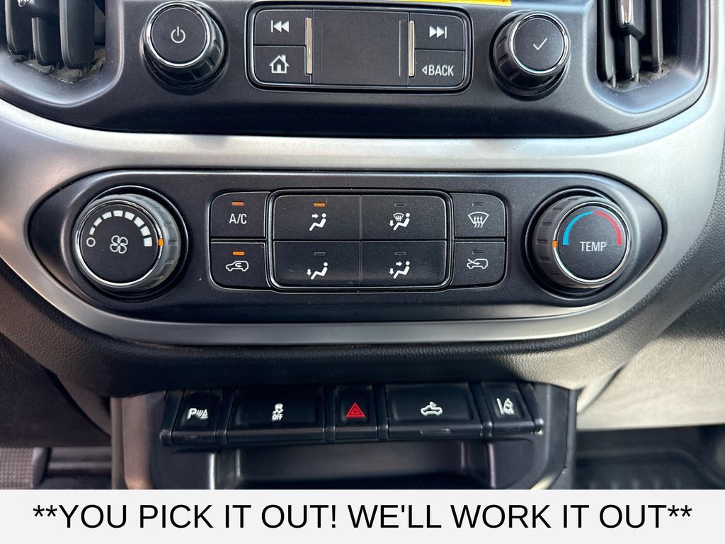 Used 2022 Chevrolet Colorado LT w/ Fleet Safety Package RWD image 17