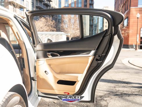 Used 2015 Porsche Panamera S w/ Premium Package Plus image 44