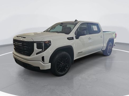 Used 2023 GMC Sierra 1500 Elevation AWD/4WD image 9