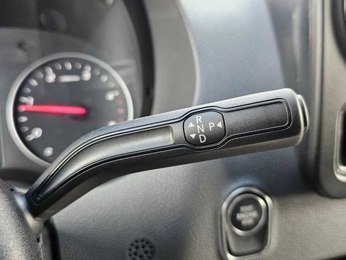 Used 2024 Mercedes-Benz Sprinter 2500 image 31