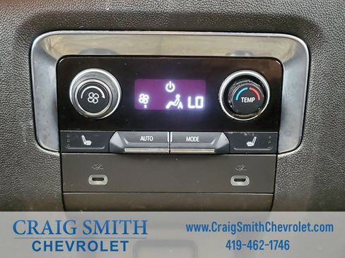 Used 2021 Chevrolet Tahoe Z71 w/ Z71 Signature Package image 34