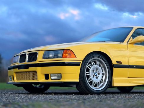 Used 1995 BMW M3 Coupe RWD image 31