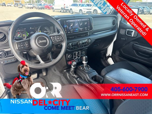 Used 2024 Jeep Wrangler Unlimited Rubicon 4xe AWD/4WD image 13