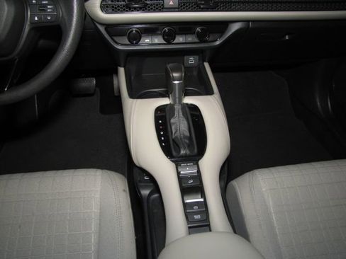 Certified 2025 Honda HR-V LX image 14