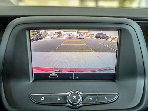 Used 2022 Chevrolet Camaro LT image 21