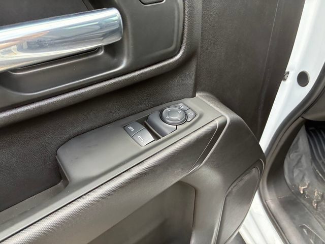 Used 2025 Chevrolet Silverado 2500 W/T AWD/4WD image 17