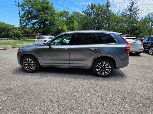 Used 2020 Volvo XC90 T5 Momentum w/ Protection Package Premier AWD/4WD image 8