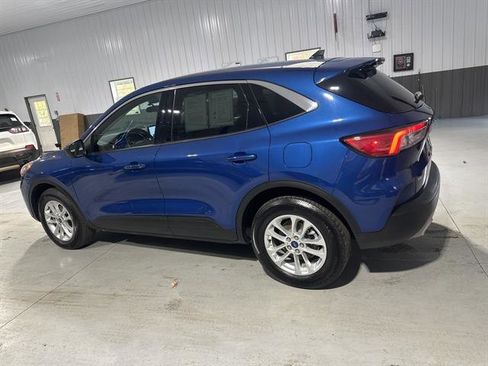 Used 2022 Ford Escape SE image 5