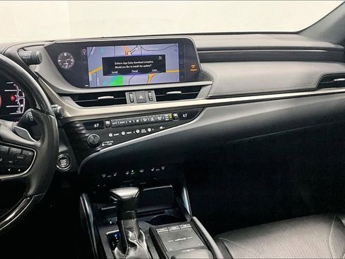 Used 2020 Lexus ES 350 Ultra Luxury image 6