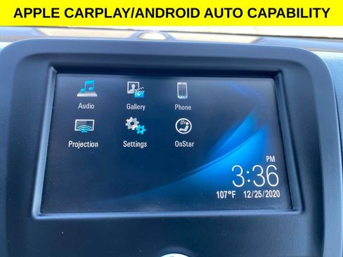 Used 2018 Chevrolet Equinox LT FWD image 9