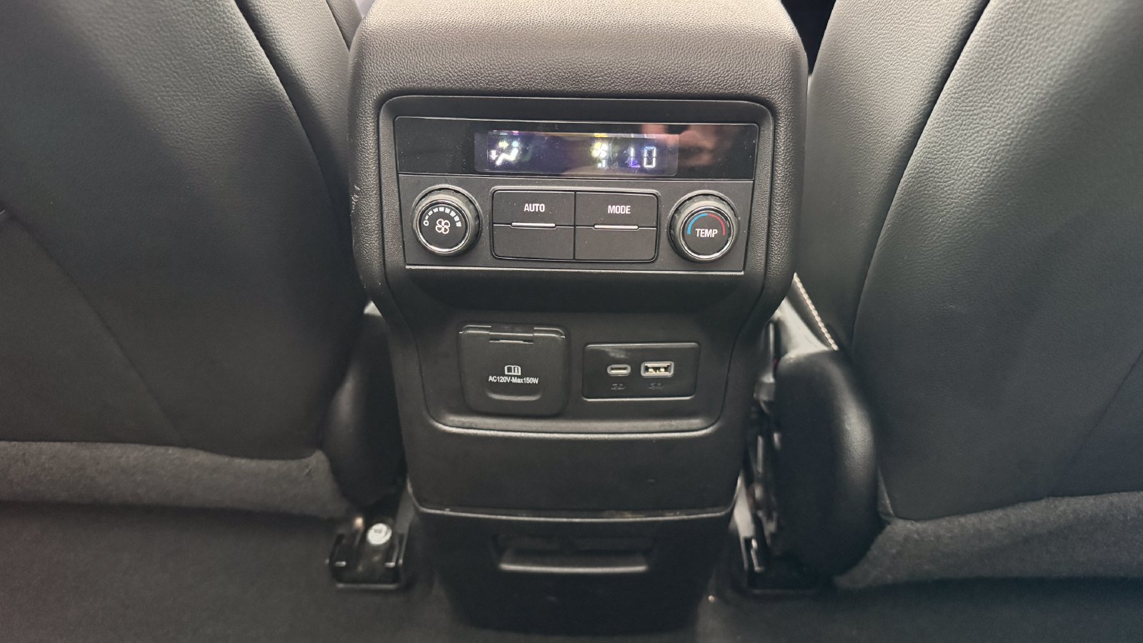 Used 2023 GMC Acadia SLT w/ Elevation Edition AWD/4WD image 28