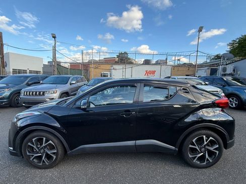 Used 2018 Toyota C-HR XLE image 8