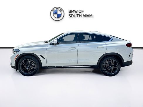Certified 2022 BMW X6 xDrive40i w/ Premium Package image 4