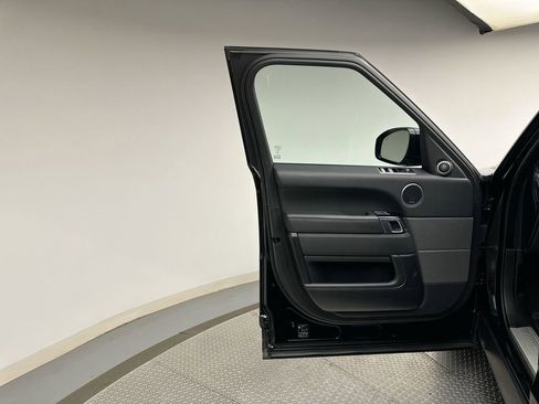 Used 2022 Land Rover Range Rover Sport HSE Silver Edition image 17