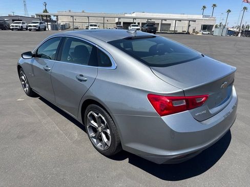 Used 2023 Chevrolet Malibu LT FWD image 2