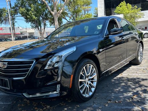 Used 2018 Cadillac CT6 Luxury AWD/4WD image 3