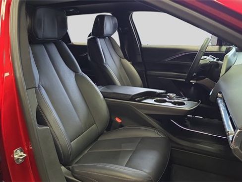 Used 2025 Cadillac Lyriq Luxury w/ LPO, Floor Liner Package image 12