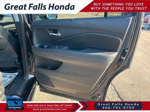 Used 2022 Honda Pilot Touring image 29