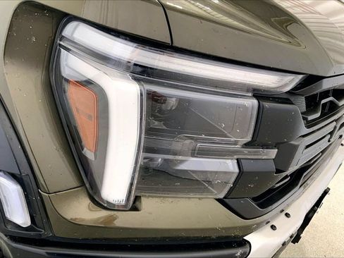 Used 2025 Ford F150 Raptor AWD/4WD image 10