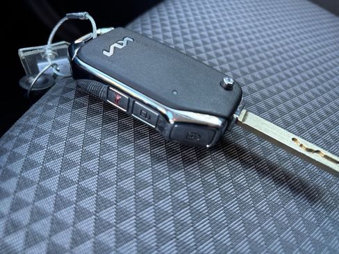 Used 2025 Kia Soul LX w/ LX Technology Package image 18