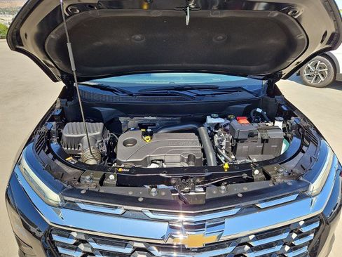 Used 2025 Chevrolet Equinox LT FWD image 30