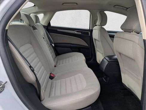 Used 2018 Ford Fusion S image 18