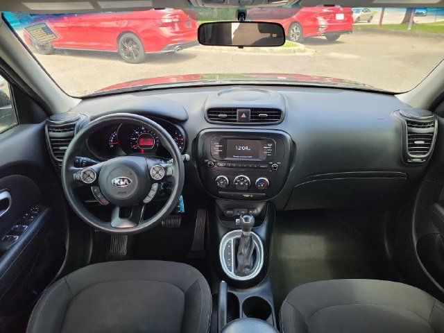 Used 2018 Kia Soul FWD image 11