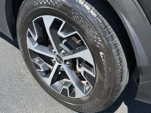 Used 2023 Kia Sportage EX FWD image 11