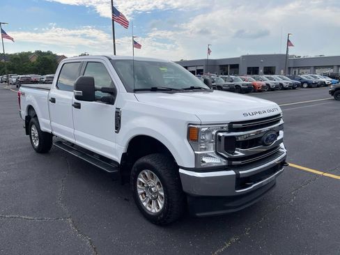 Used 2021 Ford F250 XLT w/ FX4 Off-Road Package AWD/4WD image 3