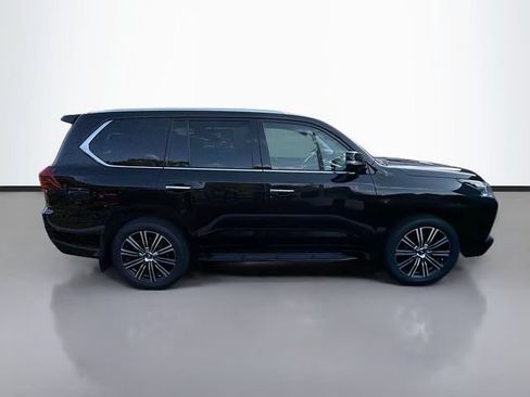 Used 2020 Lexus LX 570 4WD w/ Luxury Package image 8