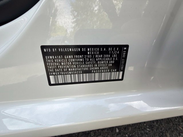 Used 2025 Volkswagen Jetta SEL FWD image 16