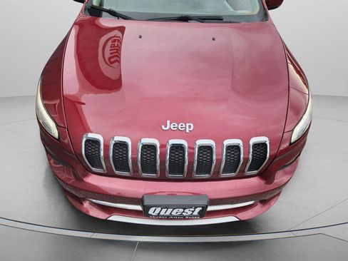 Used 2017 Jeep Cherokee Overland w/ Technology Group image 10