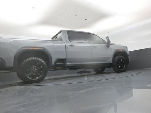 Used 2024 GMC Sierra 2500 AT4 w/ AT4 Premium Plus Package AWD/4WD image 39