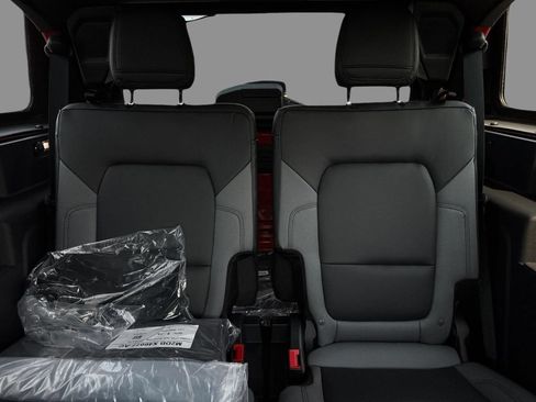 New 2024 Ford Bronco Black Diamond AWD/4WD image 11
