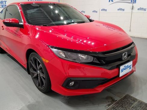 Used 2020 Honda Civic Sport image 2