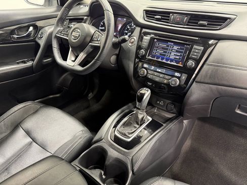 Used 2020 Nissan Rogue SL AWD/4WD image 28