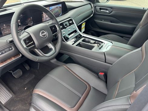 New 2026 Nissan Armada SL image 10