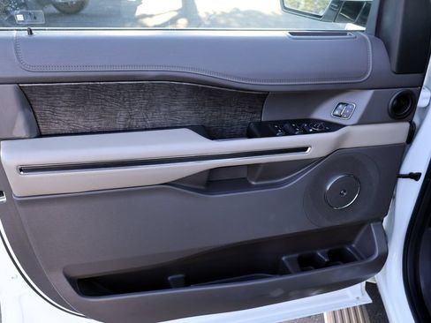 Certified 2021 Ford Expedition Limited RWD image 34