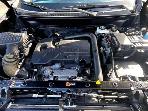 Used 2023 Chevrolet Equinox LT image 31