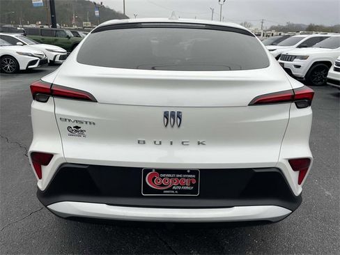 Used 2024 Buick Envista Preferred w/ Convenience I Package image 3
