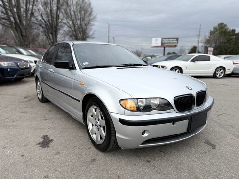 Used 2004 BMW 325i Sedan image 3