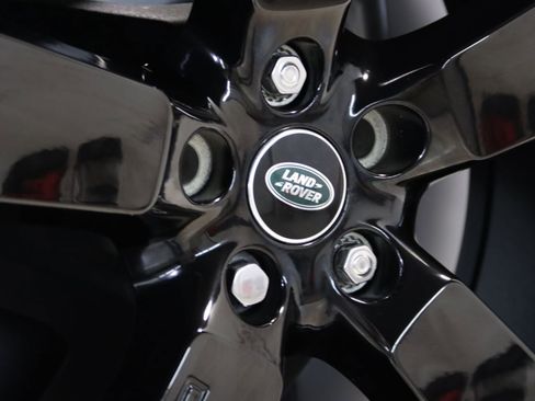 Used 2023 Land Rover Defender 90 X AWD/4WD image 57