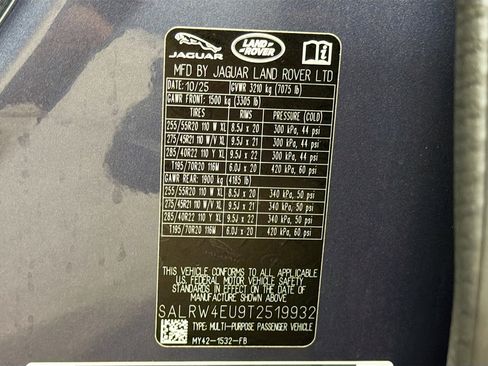 New 2026 Land Rover Discovery Limited Edition image 42