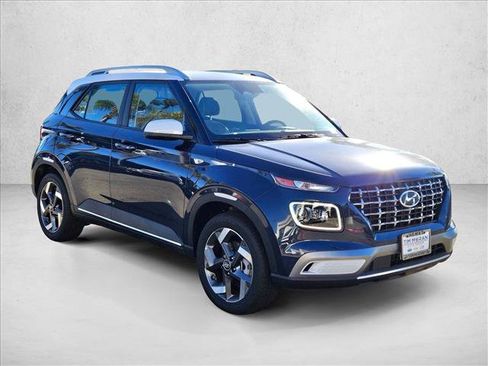New 2025 Hyundai Venue Limited image 6