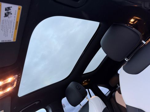 Certified 2023 Mercedes-Benz GLA 250 4MATIC image 33