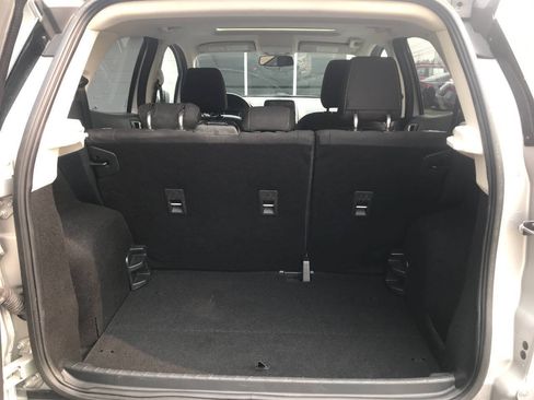 Used 2019 Ford EcoSport SE FWD image 13